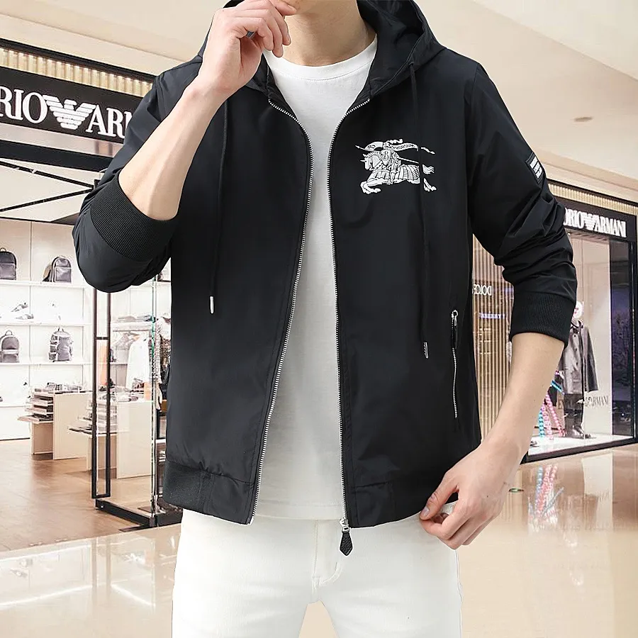 Baibaoli 2026 early autumn New Arrival jacket, new show product‼ The product is in perfect condition. It is comfortable and warm to wear on both sides. It has all three labels and the color is full and attractive. The design is very outstanding and can easily enhance the fashion sense. The workmanship is extremely sophisticated and rigorous, and the wiring is neat and meticulous! A masterpiece from a famous designer! The upper body does not look bloated and is super handsome! In Stock Sizes：M～XXXL